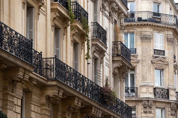 Optimisez votre cave parisienne : conseils de désencombrement !